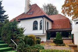 Detached house for rent in Riga, 400.00m2