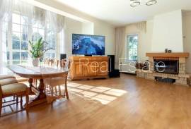 Detached house for rent in Jurmala, 400.00m2