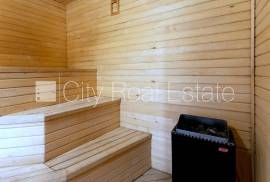 Detached house for rent in Jurmala, 400.00m2