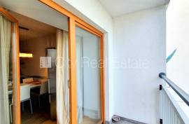 Apartment for rent in Riga, 240.00m2