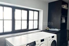 Detached house for rent in Riga district, 580.00m2