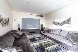 Detached house for rent in Riga district, 580.00m2