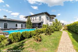 Detached house for rent in Riga district, 580.00m2