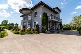 Detached house for rent in Riga district, 580.00m2