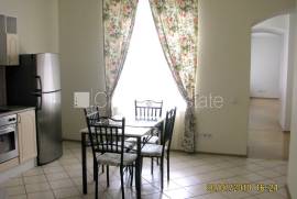 Apartment for rent in Riga, 142.00m2