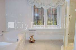 Detached house for rent in Riga district, 847.00m2