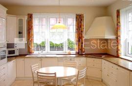 Detached house for rent in Riga district, 847.00m2