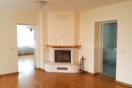 Detached house for rent in Riga district, 847.00m2