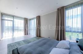 Detached house for rent in Riga district, 356.00m2