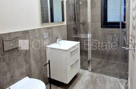 Detached house for rent in Riga district, 356.00m2