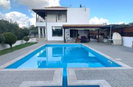 4 Bedroom Beautiful Detached Villa - Polemi, Paphos