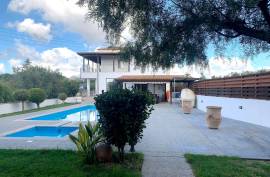 4 Bedroom Beautiful Detached Villa - Polemi, Paphos