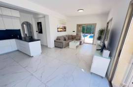 3 Bedroom Beautiful Bungalow - Peyia, Paphos