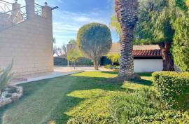 3 Bedroom Beautiful Bungalow - Peyia, Paphos