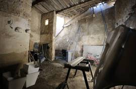 1 room, 96m2 Property for sale in Nissan lez enserune - 65 000 € *