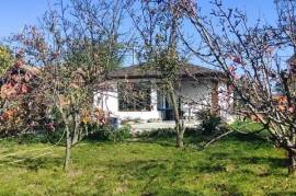 Schönes Haus mit 2 Schlafzimmern und 2 Bädern, 5 Autominuten von Balchik und dem Meer entfernt