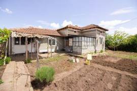 2-Bett-Landhaus mit großem Garten in der Nähe von Dobrich und dem Meer
