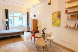 162 | Stylish 1-room apartment in the heart of Prenzlauer Berg Featured