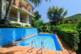 House with tourist license and private pool 600m from Sa Riera beach