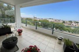 Exceptional apartment with terrace in the heart of Royan