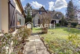 Maison 230m2, 8 pièces,5 chambres, dépendance,jardin