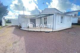 Maison XVIIe avec seconde maison et dépendances.