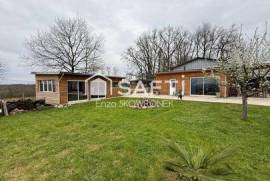 Complexe 3 chalets et local commercial