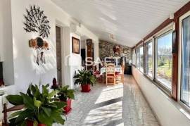 À Sablonceaux, maison de plain pied d'environ 135 m2 sur parcelle de 1650 m2, avec garage