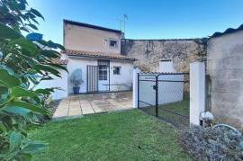 CERONS , maison de bourg 83m², jardin