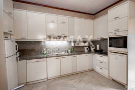 Maisonette 298 sq.m for sale