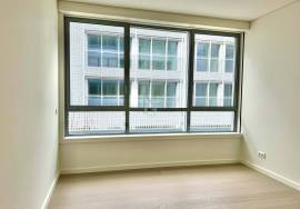 T1 with terrace for rent by the Tagus River T1 with terrace for rent by the Tagus River