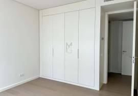 T1 with terrace for rent by the Tagus River T1 with terrace for rent by the Tagus River