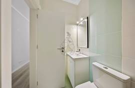 Fully refurbished central 3 bedroom apartment with 2 bathrooms in Portimão