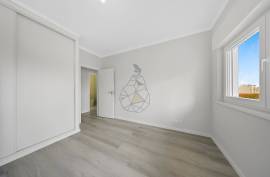 Fully refurbished central 3 bedroom apartment with 2 bathrooms in Portimão