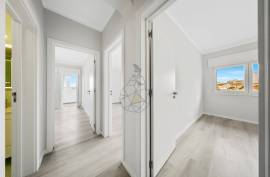 Fully refurbished central 3 bedroom apartment with 2 bathrooms in Portimão