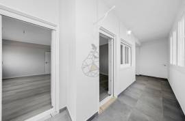 Fully refurbished central 3 bedroom apartment with 2 bathrooms in Portimão