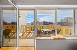 1 Bedroom Apartment with Garage and Pool in the Heart of Praia da Rocha