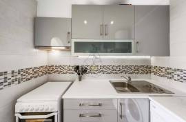 1 Bedroom Apartment with Garage and Pool in the Heart of Praia da Rocha