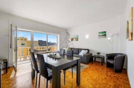 1 Bedroom Apartment with Garage and Pool in the Heart of Praia da Rocha