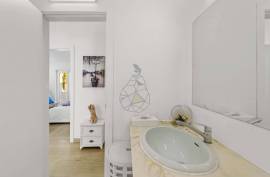 2-Bedroom Villa with Garden in Montechoro – Ready for AL and High Rental Yield