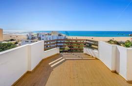 Duplex 4‑Bedroom Apartment on the First Line of Praia da Rocha | Sea and River View