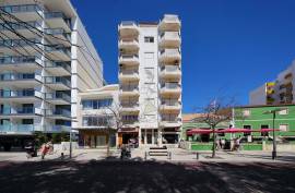 Duplex 4‑Bedroom Apartment on the First Line of Praia da Rocha | Sea and River View