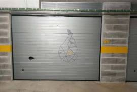 Box garage for annual rental in Portimão