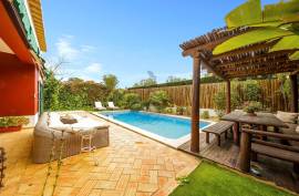 Stunning 5 bedroom villa with pool in Alvor - Vau Stunning 5 bedroom villa with pool in Alvor - Vau