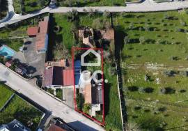 Single-story house with land in Chão de Couce - Ansião