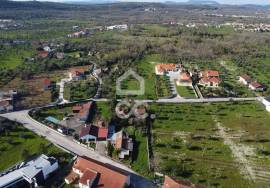 Single-story house with land in Chão de Couce - Ansião