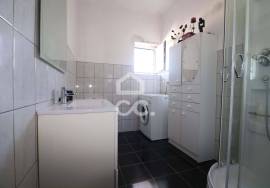 3-bedroom apartment in Loreto with garage and parking space.