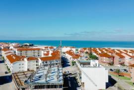 Apartamento T3 Luxuoso com Piscina no Rooftop, junto à Praia da Consolação