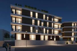 Apartamento T2 com Rooftop a 200m da Praia da Consolação