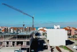 Apartamento T2 com Terraço, Junto à Praia da Consolação